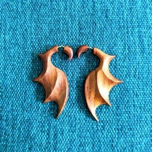 Wood Batwing Fake Gauges